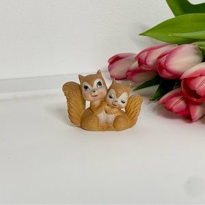 Adorable Anthropomorphic Kitschy Vintage Squirrels Figurine